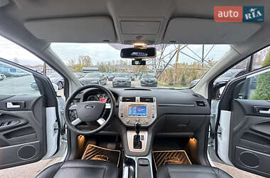 Позашляховик / Кросовер Ford Kuga 2010 в 