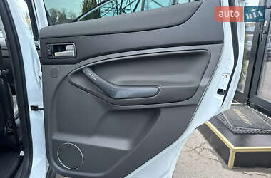 Позашляховик / Кросовер Ford Kuga 2010 в 