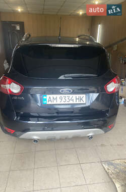 Внедорожник / Кроссовер Ford Kuga 2012 в 