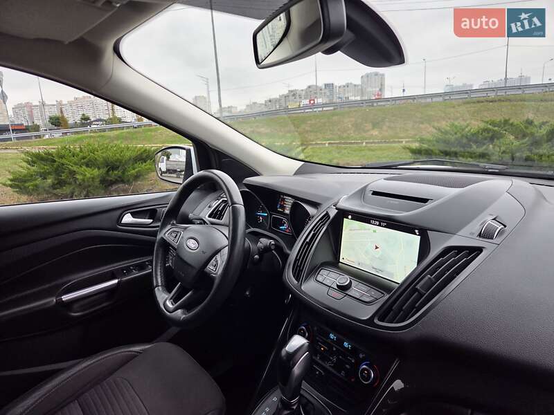 Позашляховик / Кросовер Ford Kuga 2019 в Києві