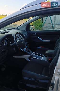 Позашляховик / Кросовер Ford Kuga 2012 в Києві