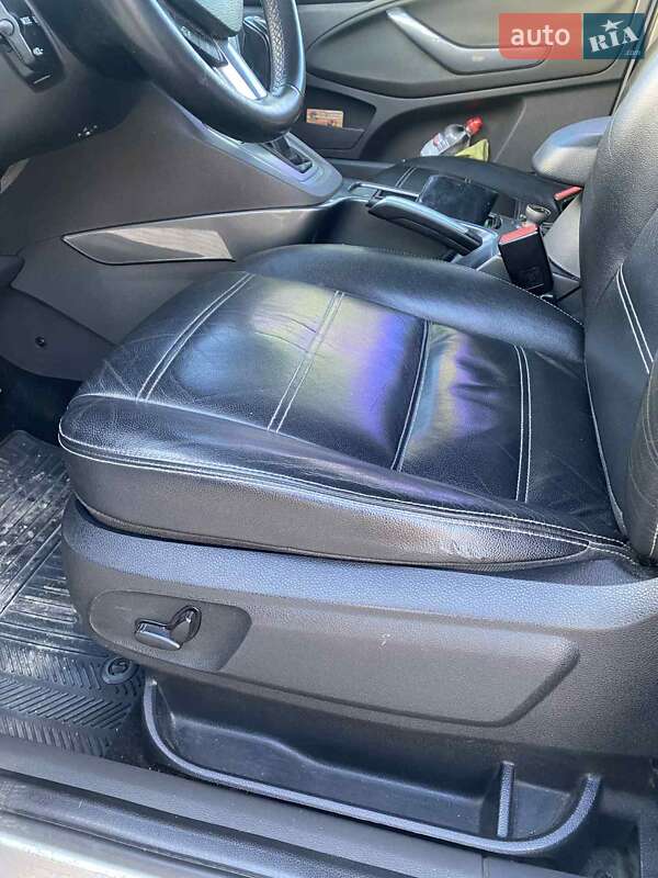 Внедорожник / Кроссовер Ford Kuga 2011 в Виноградове фото 11 Внедорожник / Кроссовер Ford Kuga 2011 в Виноградове