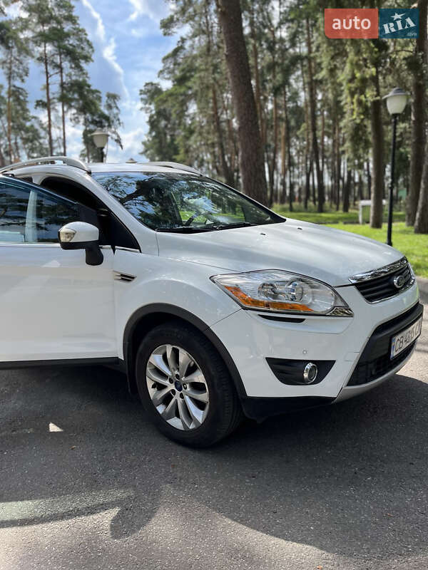 Внедорожник / Кроссовер Ford Kuga 2011 в Чернигове