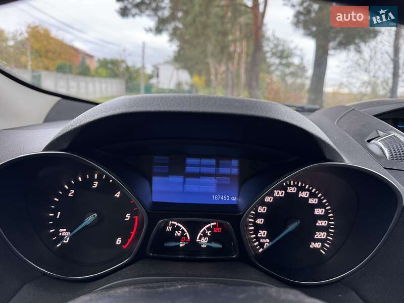 Внедорожник / Кроссовер Ford Kuga 2013 в Киеве