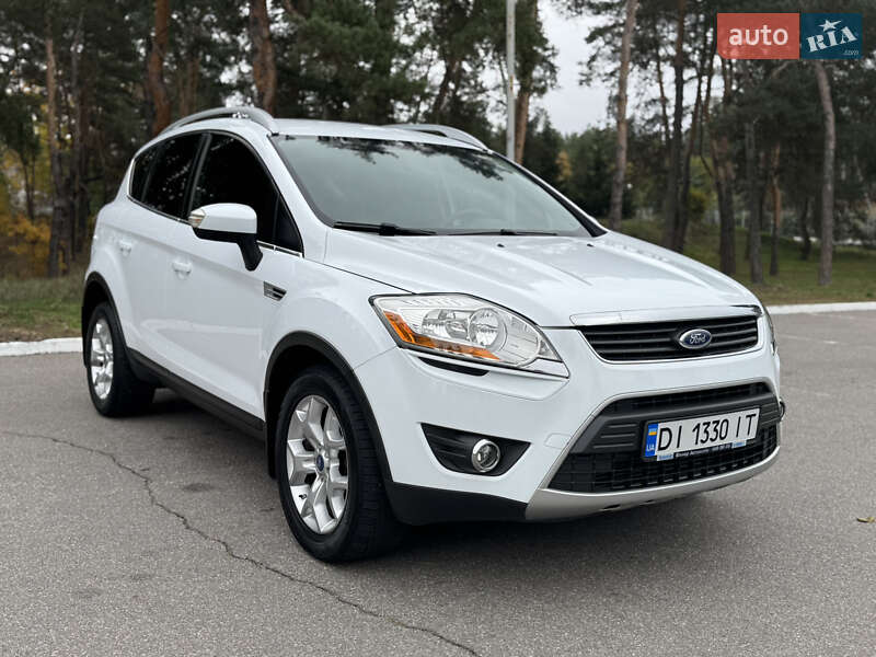 Позашляховик / Кросовер Ford Kuga 2011 в Києві