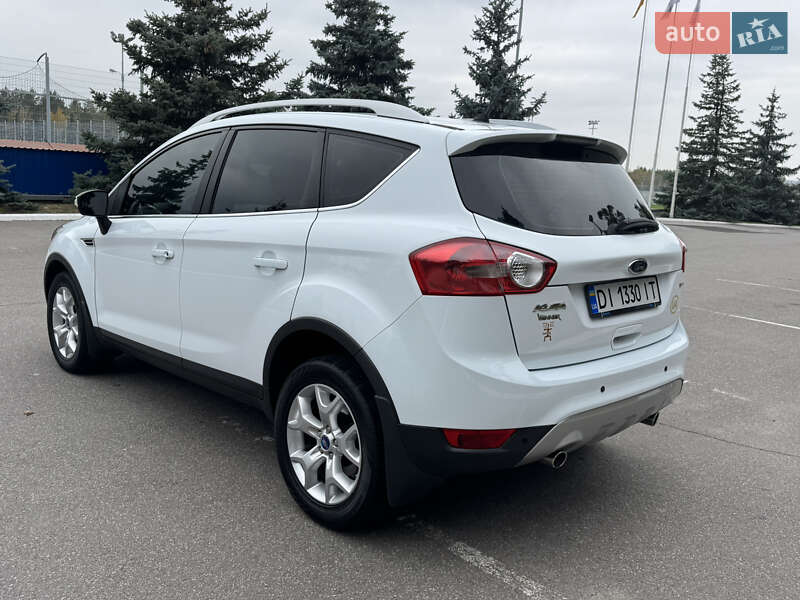 Позашляховик / Кросовер Ford Kuga 2011 в Києві
