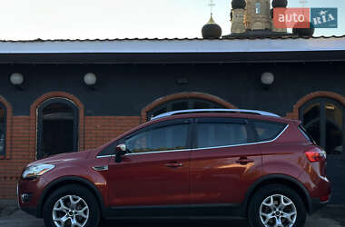 Позашляховик / Кросовер Ford Kuga 2010 в 