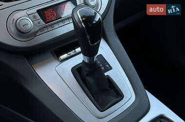 Позашляховик / Кросовер Ford Kuga 2010 в 