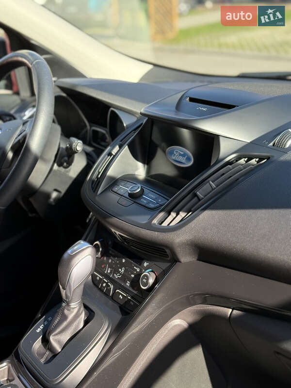 Внедорожник / Кроссовер Ford Kuga 2019 в Хмельницком фото 32 Внедорожник / Кроссовер Ford Kuga 2019 в Хмельницком