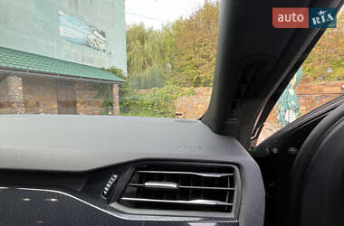 Позашляховик / Кросовер Ford Kuga 2021 в  фото 105 Позашляховик / Кросовер Ford Kuga 2021 в