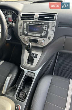 Внедорожник / Кроссовер Ford Kuga 2010 в 