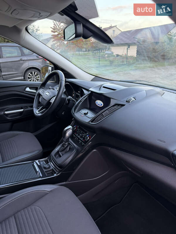 Внедорожник / Кроссовер Ford Kuga 2019 в Хмельницком фото 41 Внедорожник / Кроссовер Ford Kuga 2019 в Хмельницком