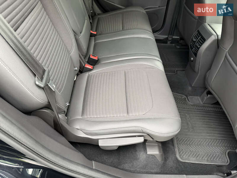 Внедорожник / Кроссовер Ford Kuga 2019 в Ужгороде фото 44 Внедорожник / Кроссовер Ford Kuga 2019 в Ужгороде