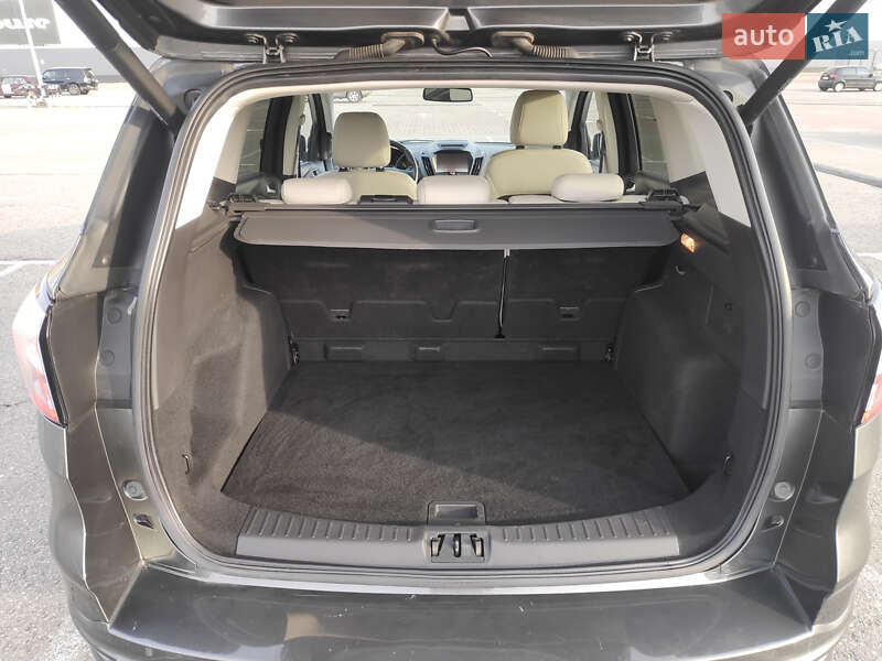 Внедорожник / Кроссовер Ford Kuga 2016 в Львове фото 14 Внедорожник / Кроссовер Ford Kuga 2016 в Львове