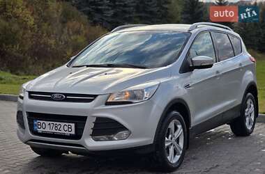 Внедорожник / Кроссовер Ford Kuga 2013 в 