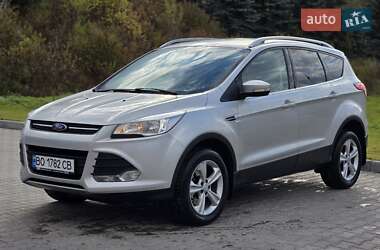 Внедорожник / Кроссовер Ford Kuga 2013 в 