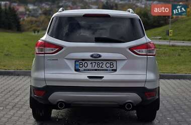 Внедорожник / Кроссовер Ford Kuga 2013 в 