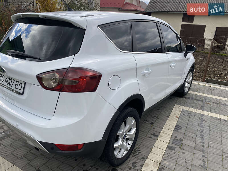 Позашляховик / Кросовер Ford Kuga 2011 в Стрию