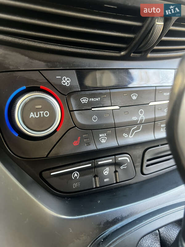 Позашляховик / Кросовер Ford Kuga 2016 в Києві фото 10 Позашляховик / Кросовер Ford Kuga 2016 в Києві