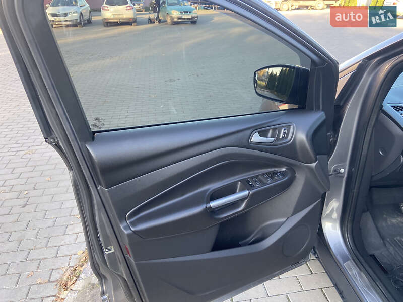 Внедорожник / Кроссовер Ford Kuga 2013 в Монастырище фото 13 Внедорожник / Кроссовер Ford Kuga 2013 в Монастырище