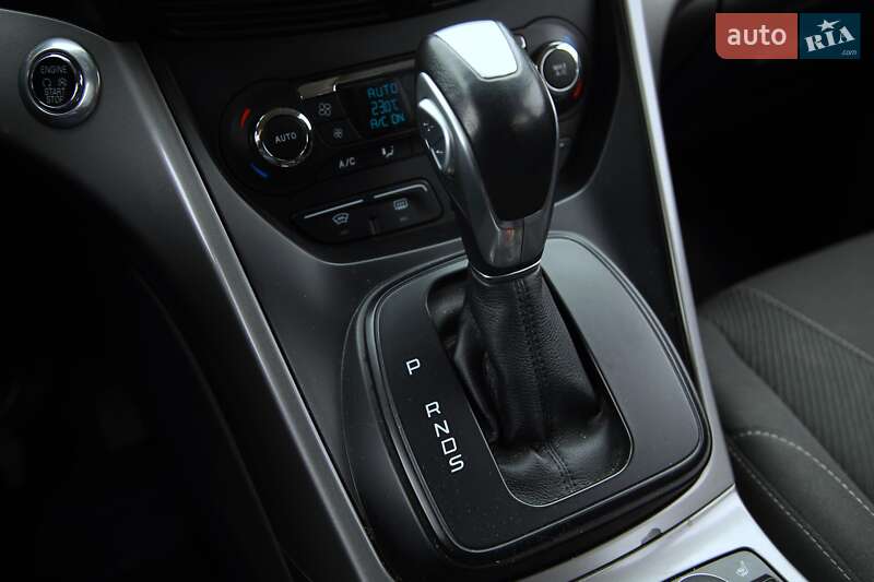 Внедорожник / Кроссовер Ford Kuga 2015 в Харькове фото 19 Внедорожник / Кроссовер Ford Kuga 2015 в Харькове