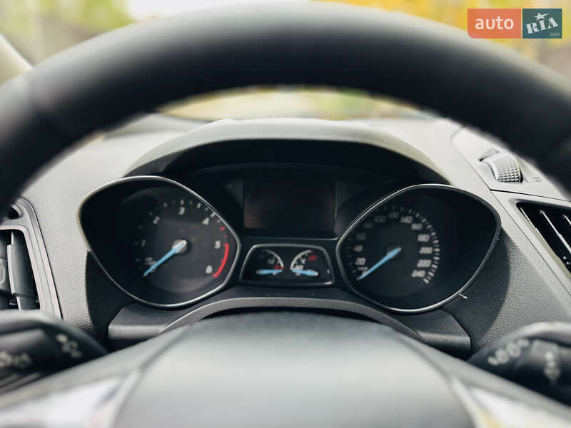 Позашляховик / Кросовер Ford Kuga 2013 в Києві фото 27 Позашляховик / Кросовер Ford Kuga 2013 в Києві