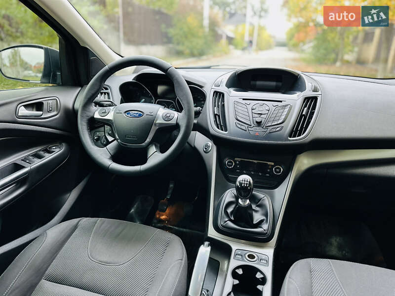 Позашляховик / Кросовер Ford Kuga 2013 в Києві фото 40 Позашляховик / Кросовер Ford Kuga 2013 в Києві