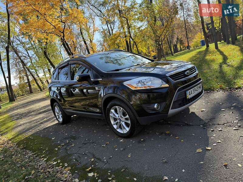 Внедорожник / Кроссовер Ford Kuga 2012 в Киеве