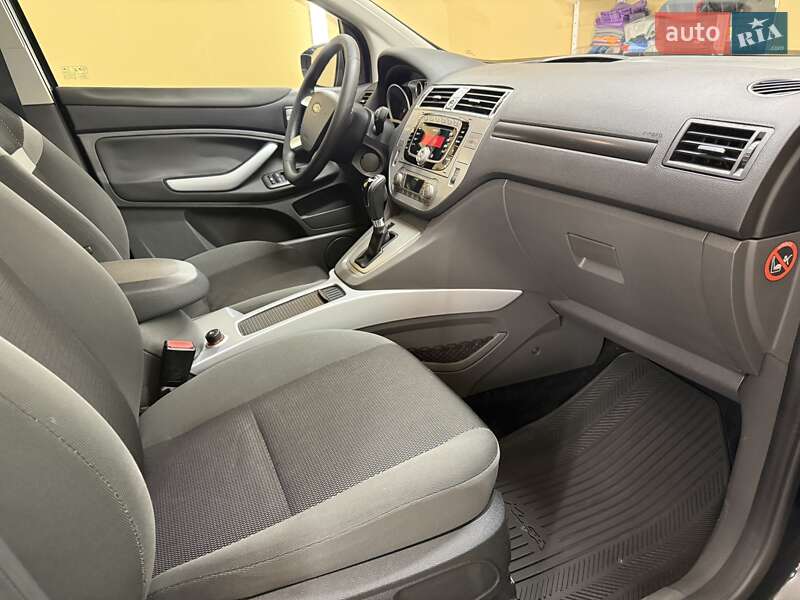 Внедорожник / Кроссовер Ford Kuga 2012 в Киеве