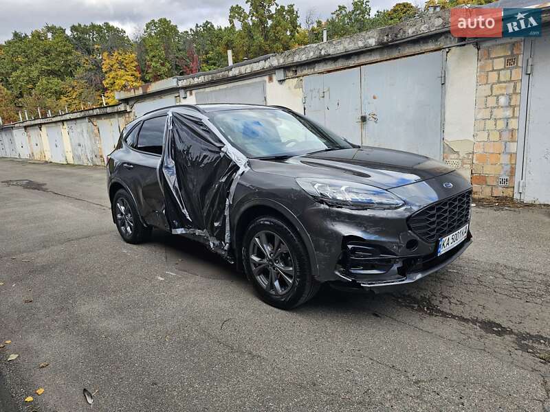 Позашляховик / Кросовер Ford Kuga 2023 в Києві