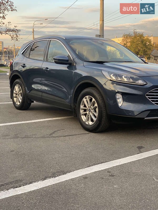 Внедорожник / Кроссовер Ford Kuga 2023 в Харькове фото 9 Внедорожник / Кроссовер Ford Kuga 2023 в Харькове