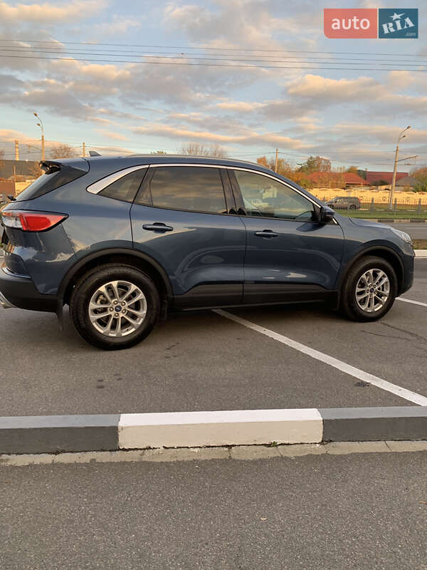 Внедорожник / Кроссовер Ford Kuga 2023 в Харькове фото 11 Внедорожник / Кроссовер Ford Kuga 2023 в Харькове
