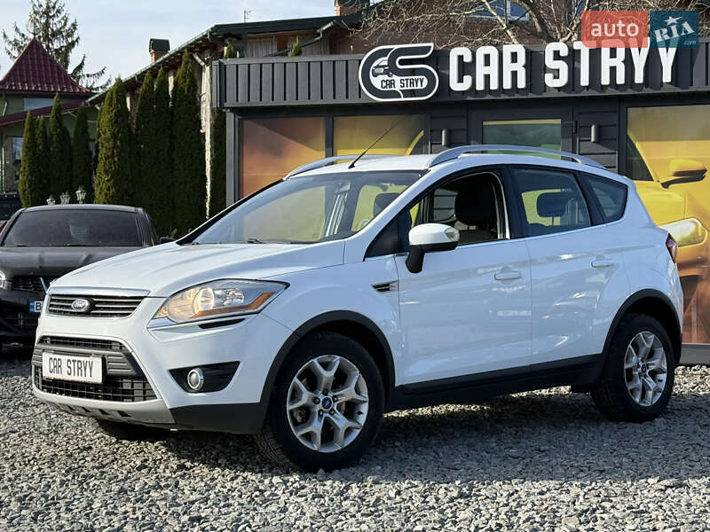 Позашляховик / Кросовер Ford Kuga 2010 в Стрию