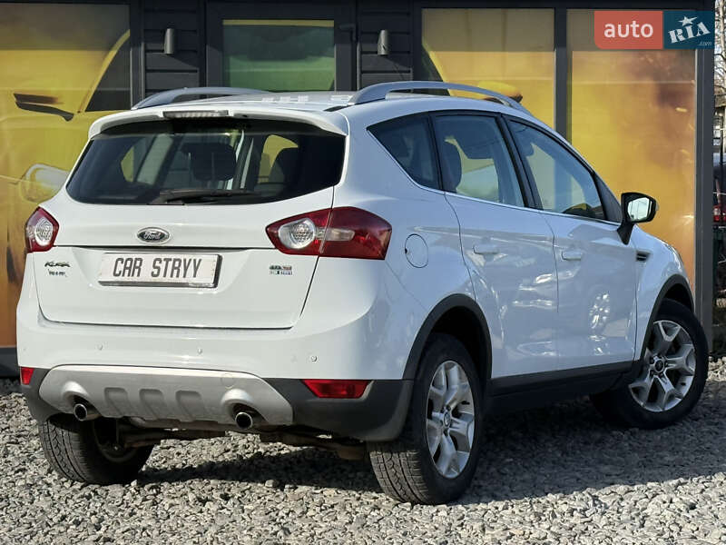 Позашляховик / Кросовер Ford Kuga 2010 в Стрию