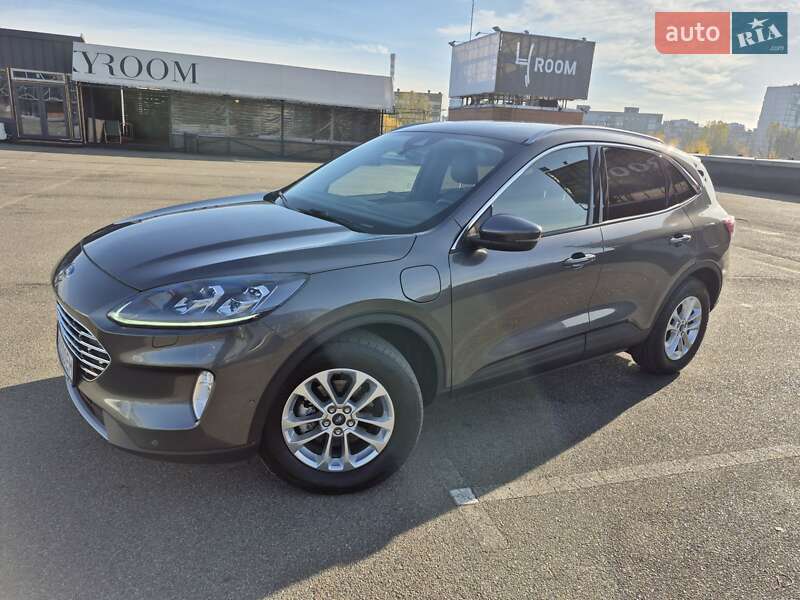 Внедорожник / Кроссовер Ford Kuga 2022 в Киеве