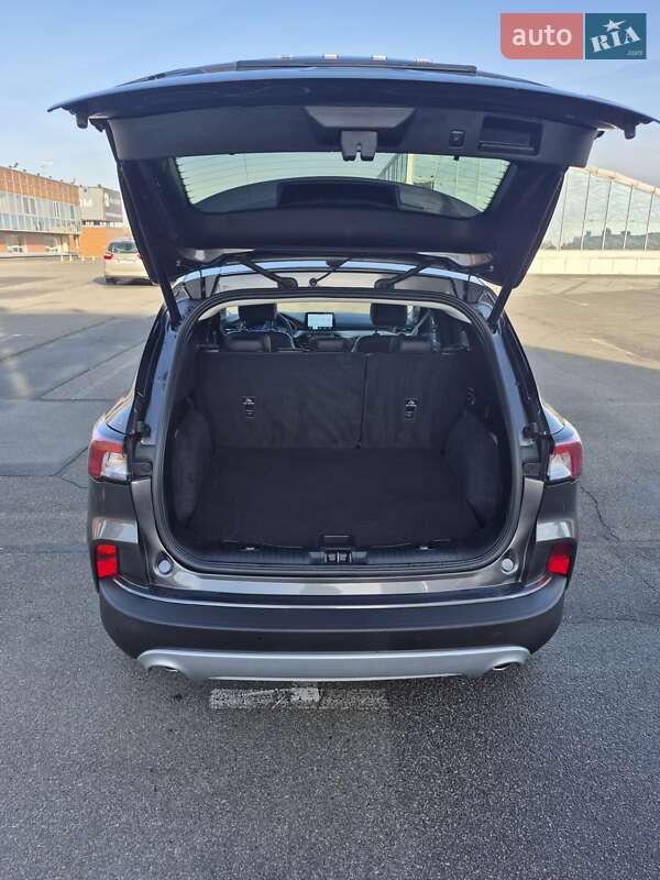 Внедорожник / Кроссовер Ford Kuga 2022 в Киеве