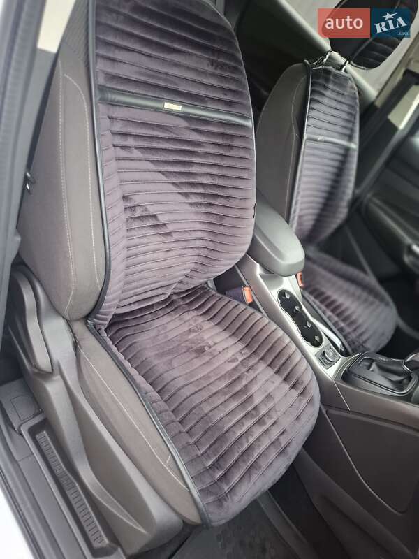 Внедорожник / Кроссовер Ford Kuga 2014 в Звягеле