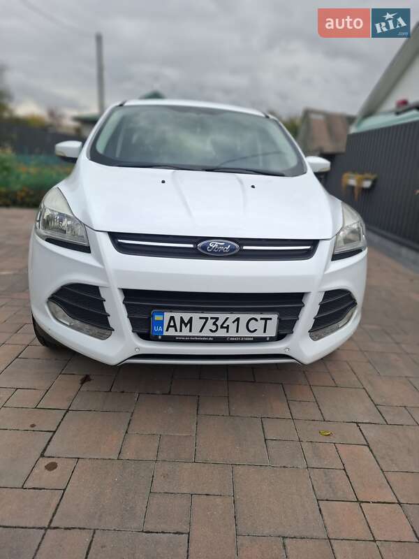 Внедорожник / Кроссовер Ford Kuga 2014 в Звягеле