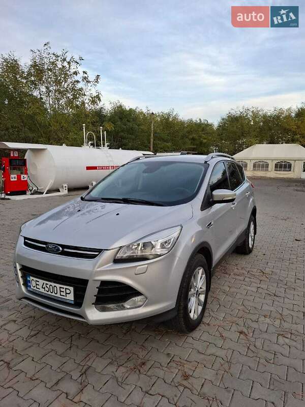 Внедорожник / Кроссовер Ford Kuga 2016 в Черновцах