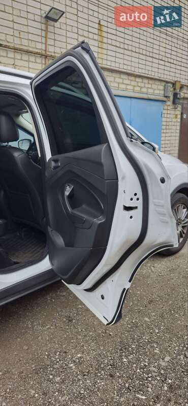 Внедорожник / Кроссовер Ford Kuga 2013 в Днепре