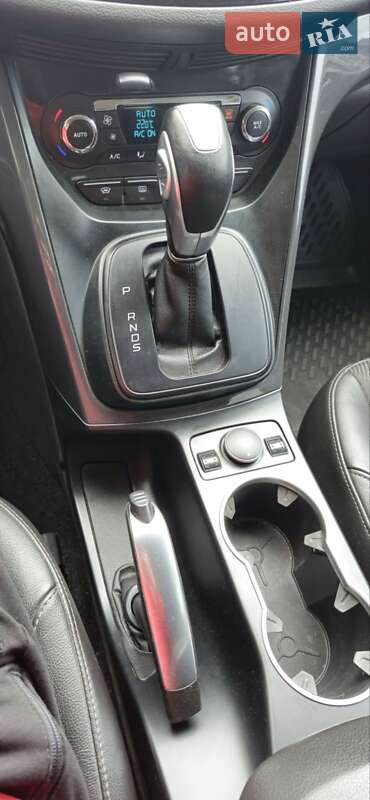 Внедорожник / Кроссовер Ford Kuga 2013 в Днепре