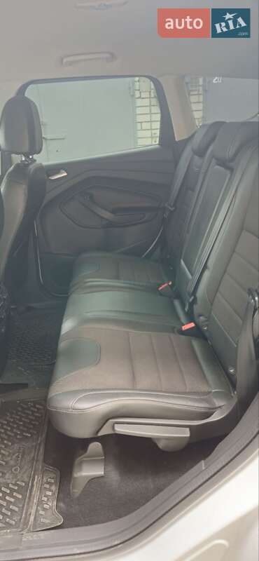 Внедорожник / Кроссовер Ford Kuga 2013 в Днепре