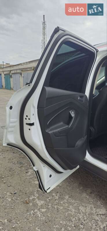 Внедорожник / Кроссовер Ford Kuga 2013 в Днепре