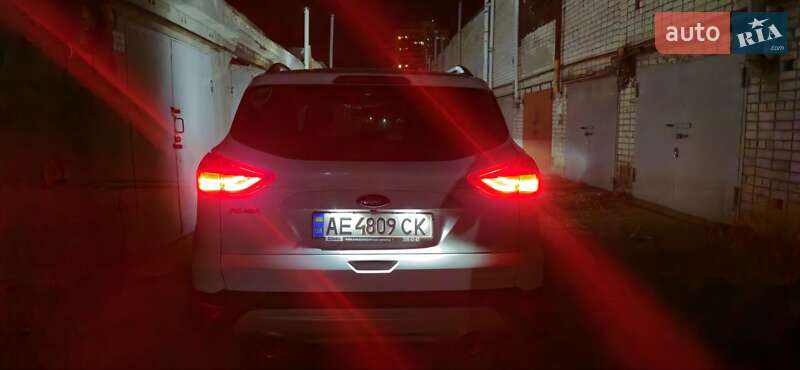 Внедорожник / Кроссовер Ford Kuga 2013 в Днепре