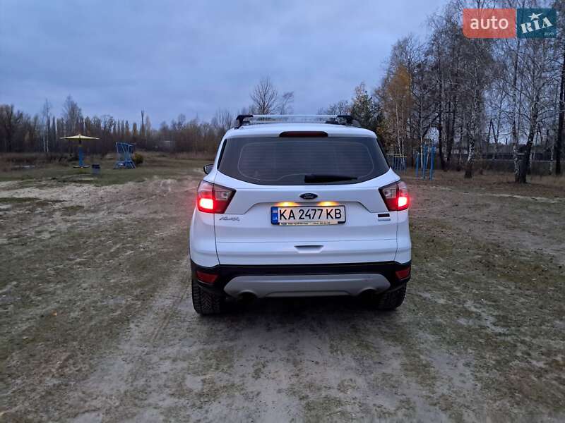 Внедорожник / Кроссовер Ford Kuga 2017 в Чернигове фото 2 Внедорожник / Кроссовер Ford Kuga 2017 в Чернигове