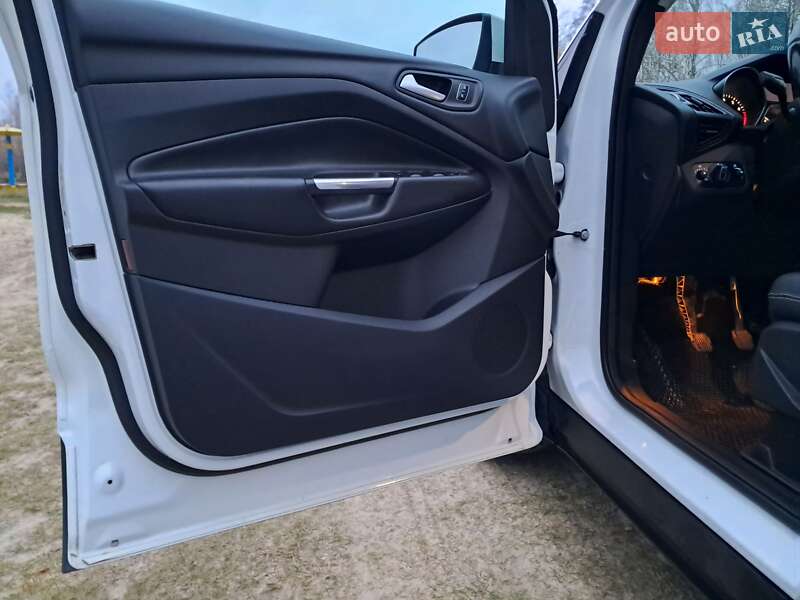 Внедорожник / Кроссовер Ford Kuga 2017 в Чернигове фото 12 Внедорожник / Кроссовер Ford Kuga 2017 в Чернигове