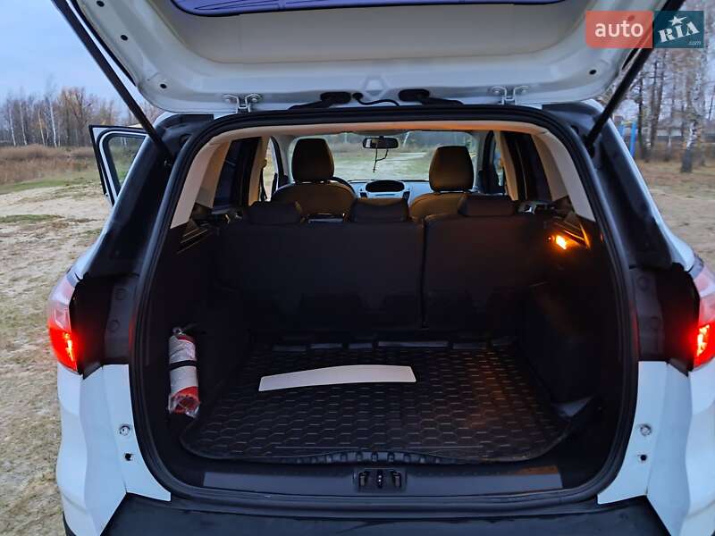 Внедорожник / Кроссовер Ford Kuga 2017 в Чернигове фото 28 Внедорожник / Кроссовер Ford Kuga 2017 в Чернигове