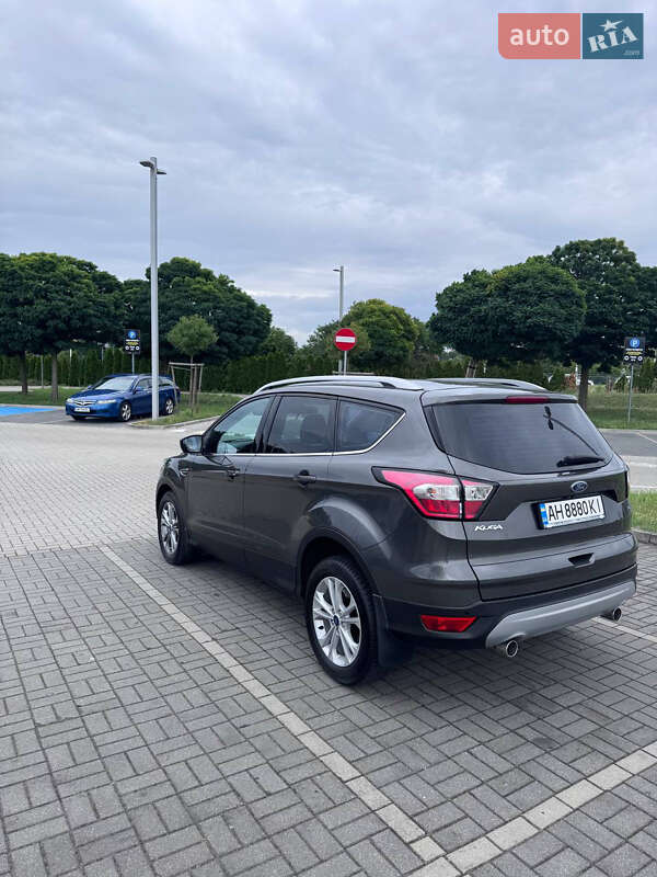 Внедорожник / Кроссовер Ford Kuga 2019 в Киеве