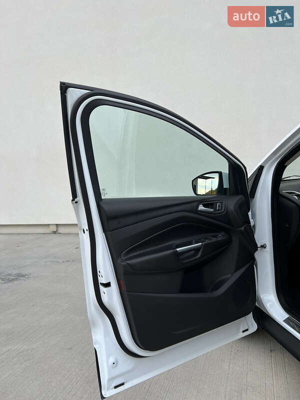 Позашляховик / Кросовер Ford Kuga 2013 в Луцьку