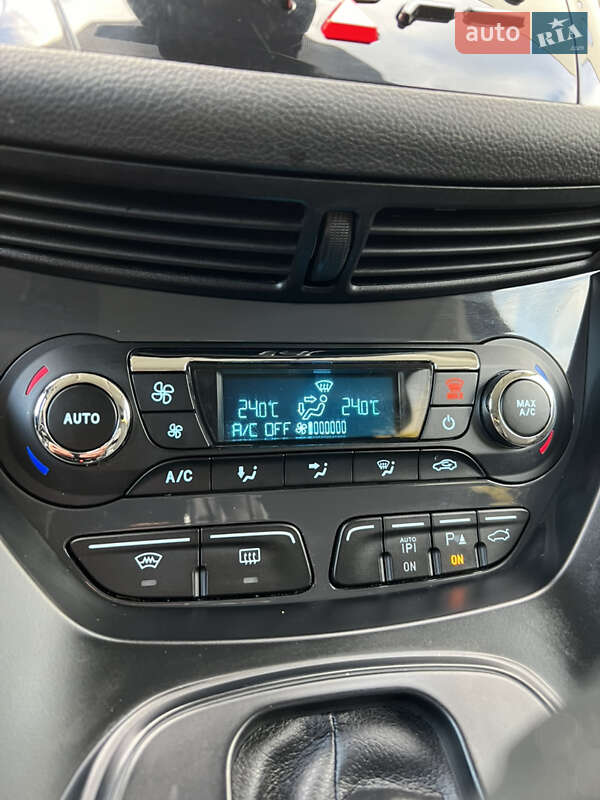 Позашляховик / Кросовер Ford Kuga 2013 в Луцьку